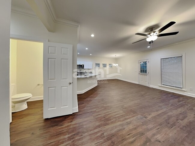 Building Photo - 12 Bittercrest Ct