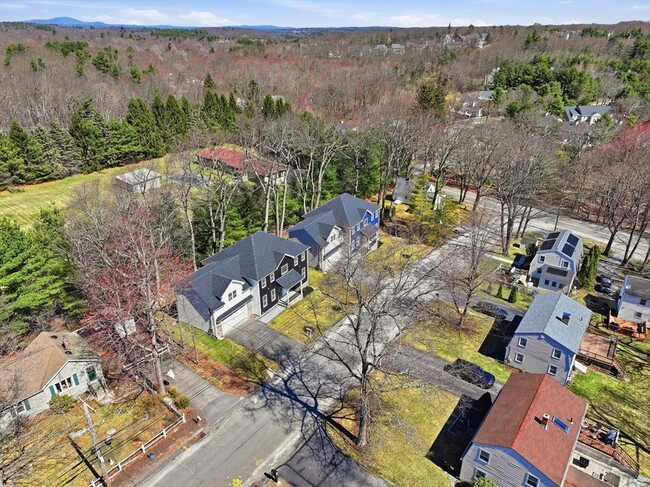 Building Photo - 4 Barrows Rd