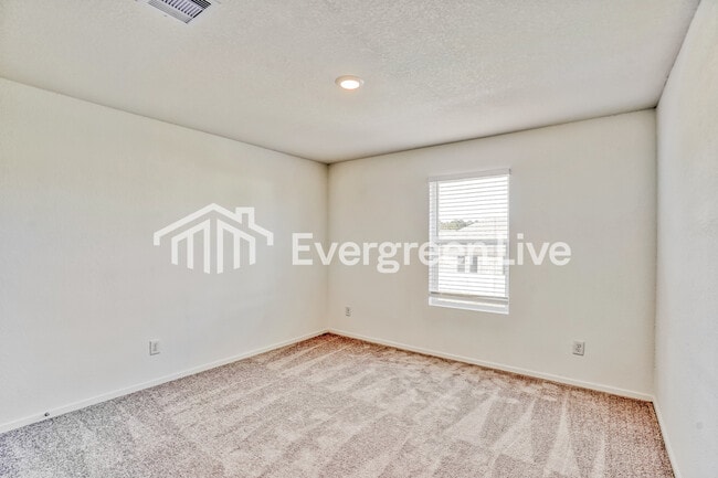 Building Photo - 11430 W Bluff Dr