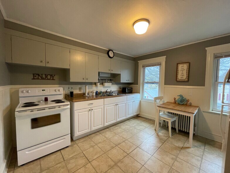 Building Photo - 1 Langham Rd