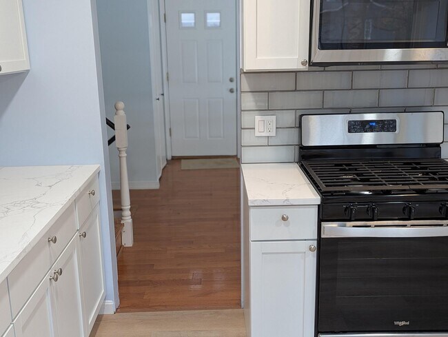 Building Photo - 4507 Weyburn Dr