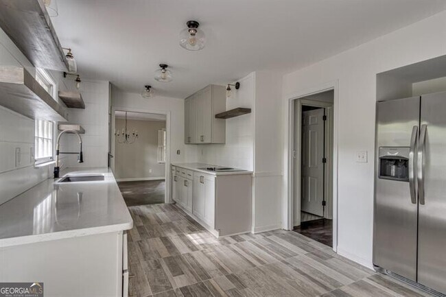 Building Photo - 4243 McClatchey Cir NE