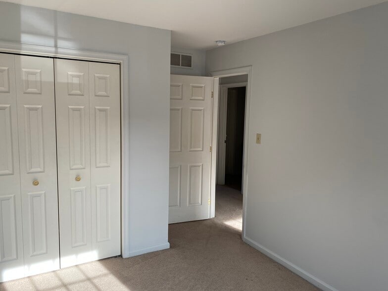 Building Photo - 1514 Ravena St