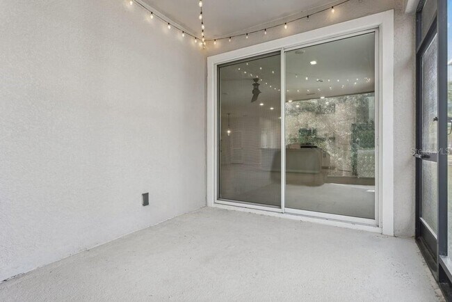 Building Photo - 32959 Sand Creek Dr