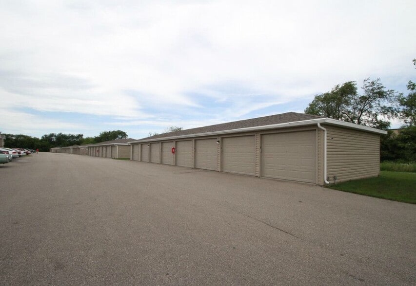 Garage Parking - Havenwood Pointe Apartments