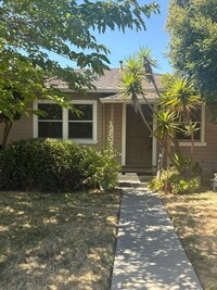 Building Photo - 703