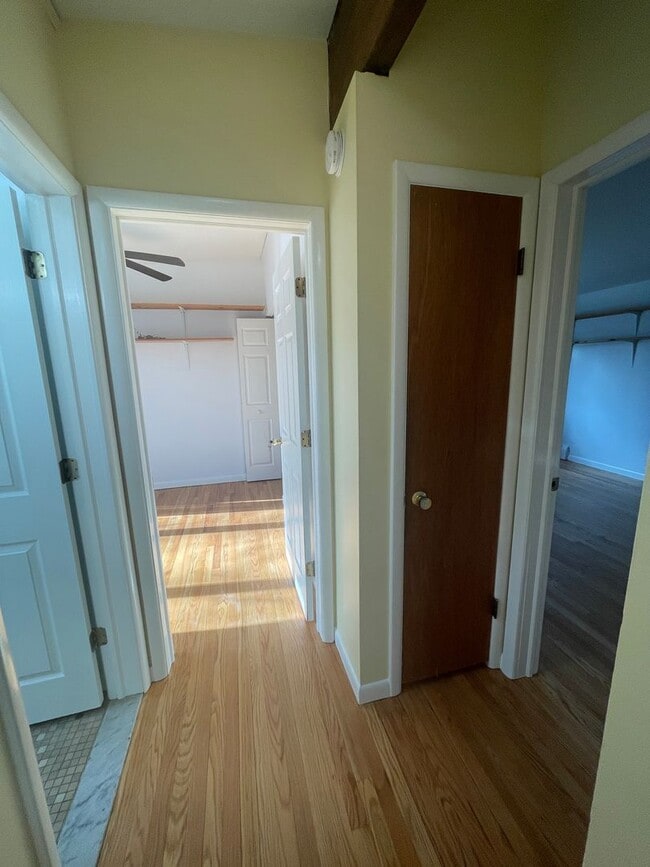 Building Photo - 4 Bed / 2 Bath Home Near Virginia Park | Flexible Move-in Date