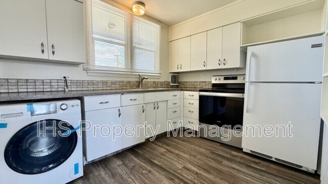 Building Photo - 1211 George Washington Way