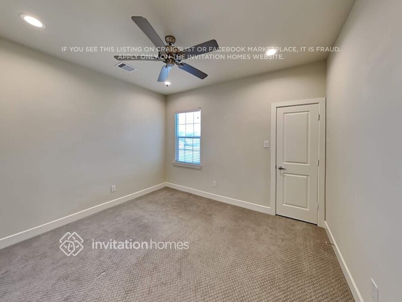 Building Photo - 12402 Imperial Lk Ln