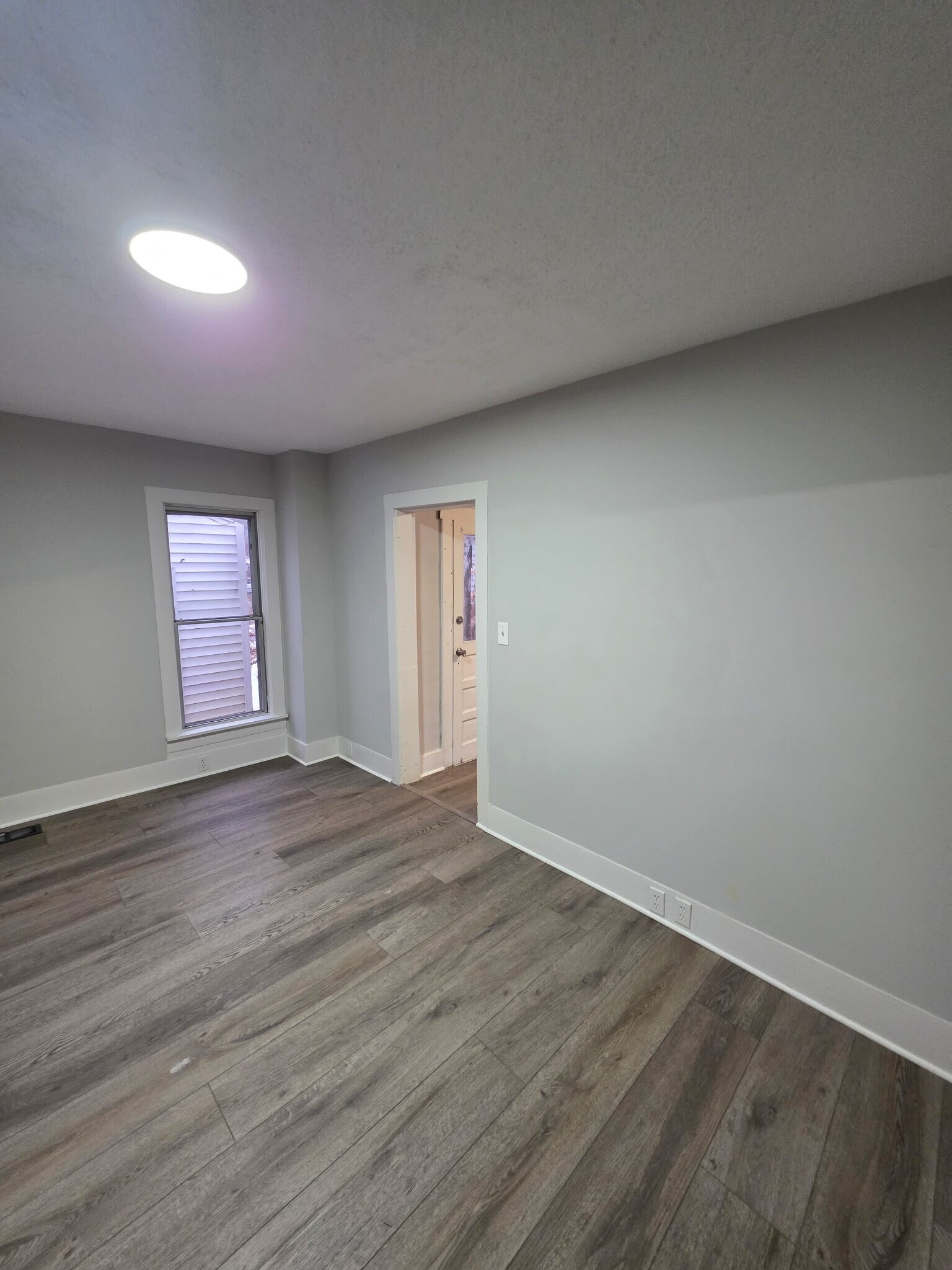 Building Photo - 1008 Kenilworth Ave