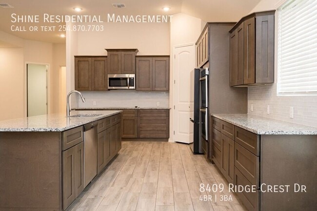 Building Photo - 8409 Ridge Crest Dr