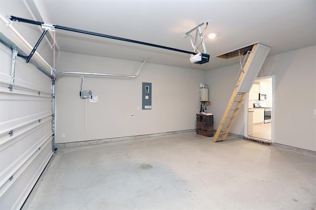 Building Photo - 708 Castlebar Ct