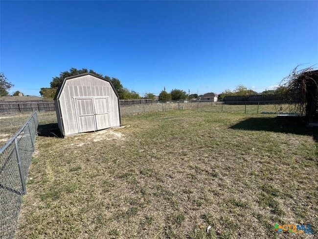 Building Photo - 2604 Saulsbury Dr