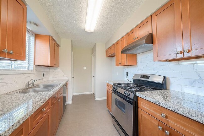 Building Photo - 4727 Kennedy Heights Blvd