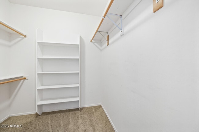 Building Photo - 10870 W Chase Ln