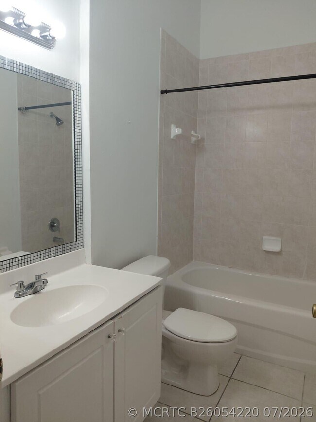 Building Photo - 4524 Oak Terrace Dr