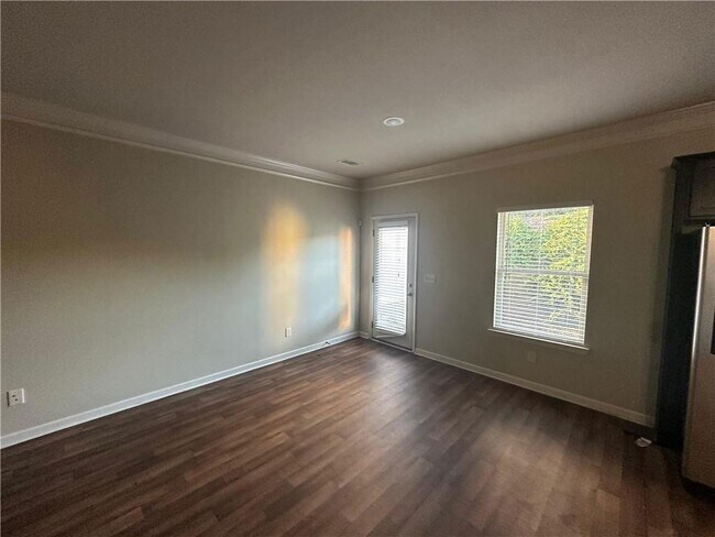 Building Photo - 346 Turtle Creek Dr