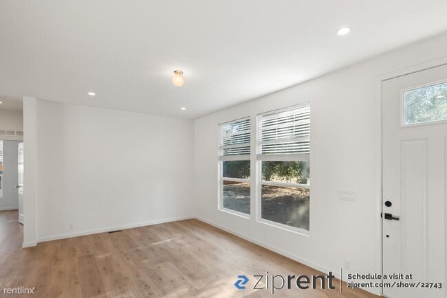 Building Photo - 3 br, 2 bath House - 1133 Lovell Ave, Camp...