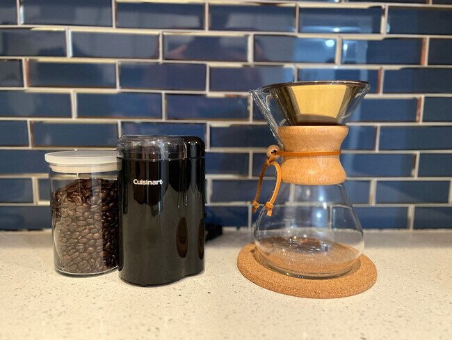 Building Photo - 1314 S 8th Ave