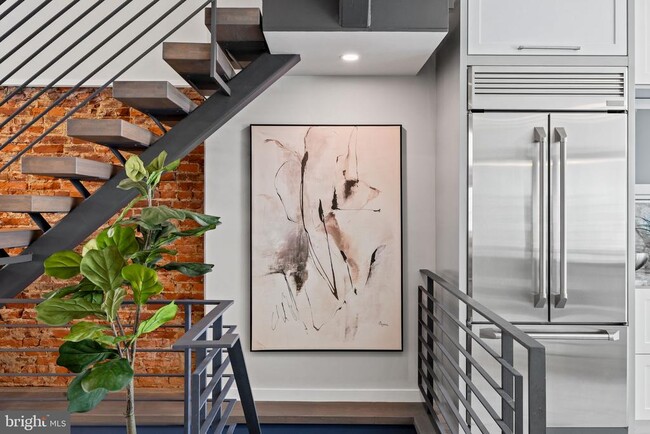 Building Photo - 2106 Spring St