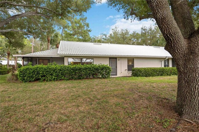 Building Photo - 231 Southampton Ln