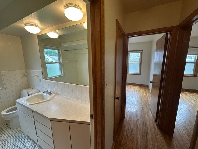 Building Photo - Beautiful Single Family Home Across from L...