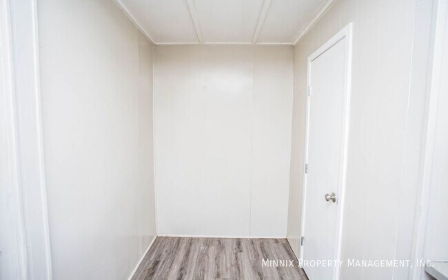 Building Photo - 3403 Bangor Dr