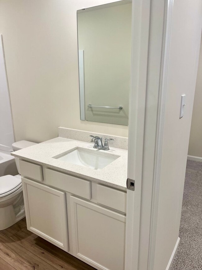 Building Photo - Newer Construction Home!