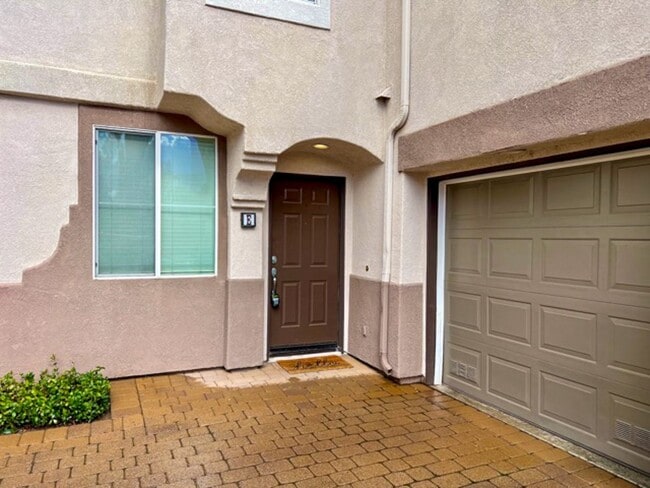 Building Photo - Beautiful 2 bedroom Condo located in Murrieta for LEASE