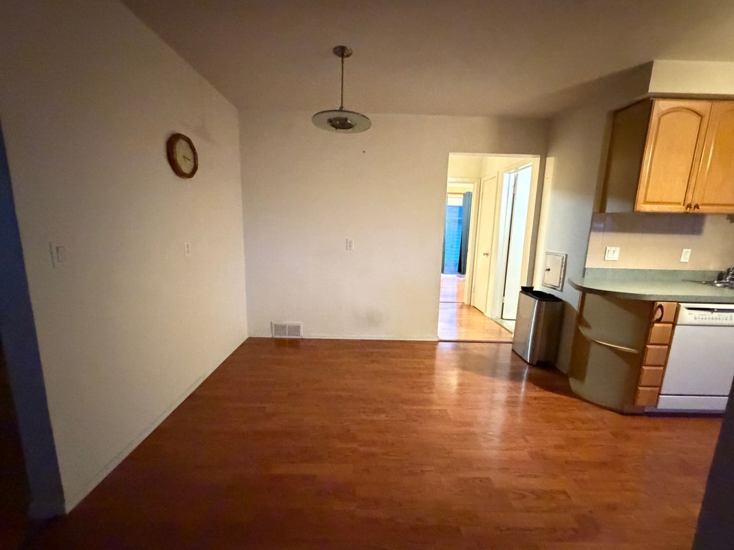 Building Photo - 25125 Campbell Ave