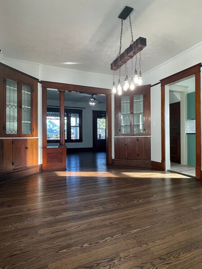 Dining room - 10212 Plymouth Ave