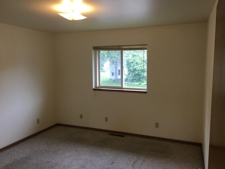 Bedroom 3 - 1114 1st Ave