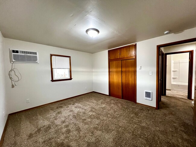 Building Photo - Non-Refundable & Security Deposit Total: $...