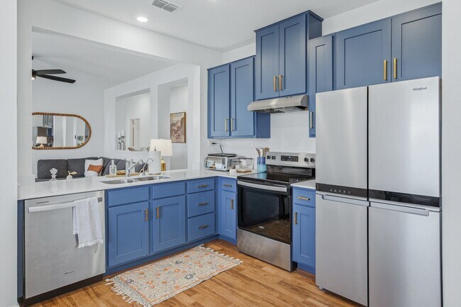 Building Photo - 15307 Oceanus Dr