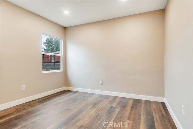 Building Photo - 3067 Genevieve St N