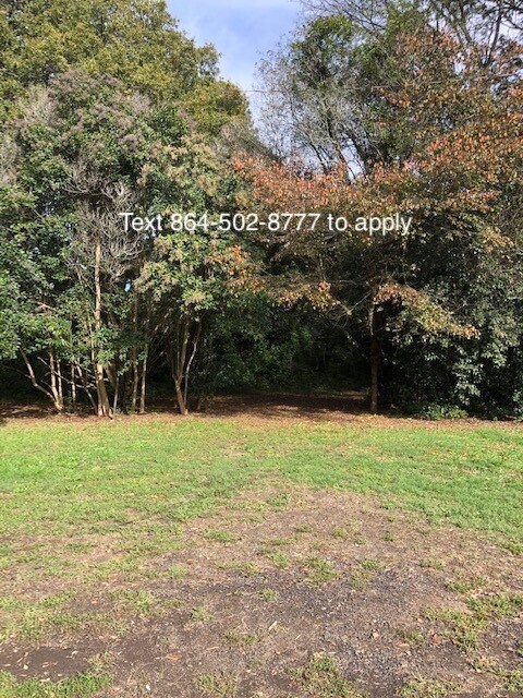 big back yard - 1910 Martin Ave