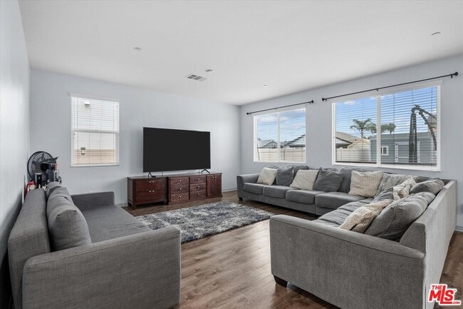 Building Photo - 24944 El Braso Dr