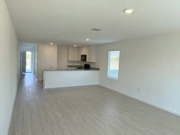 Building Photo - 827 Grebe Dr