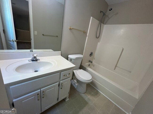 Building Photo - 1157 Chateau Terrace