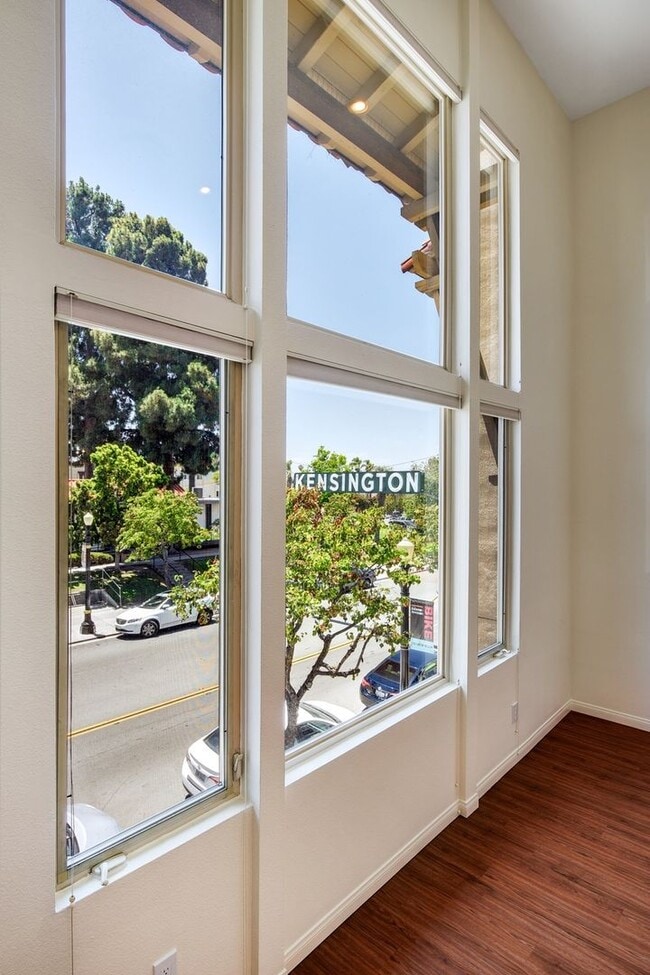 Building Photo - Trendy Live Work Loft Kensington Park Plaza