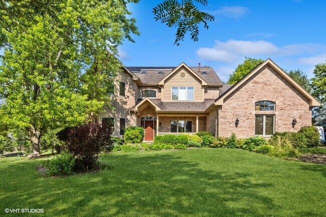 Primary Photo - 905 Shelly Ln