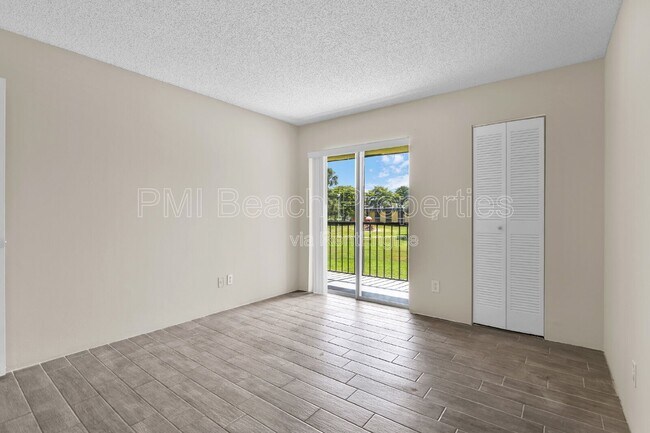 Building Photo - 414 Meadows Cir