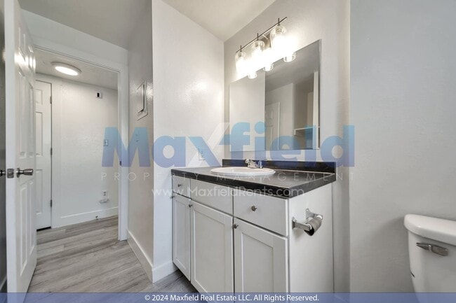Building Photo - North Salt Lake 2 BD 1 BA - $500.00 Security Deposit OAC -Brookside Lofts Unit 18