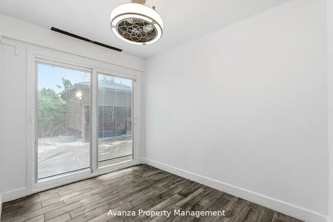 Building Photo - Home for Rent 8735 N. Cedar Ave Unit 151, Fresno, CA 93720 3 Bedroom/2.5 Bath Condo in Fresno (Sh...