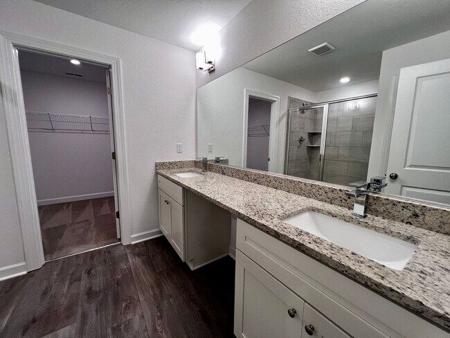 Building Photo - 2542 Fieldsway Dr