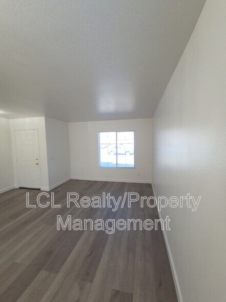 Building Photo - 1510 Sunnybank Dr
