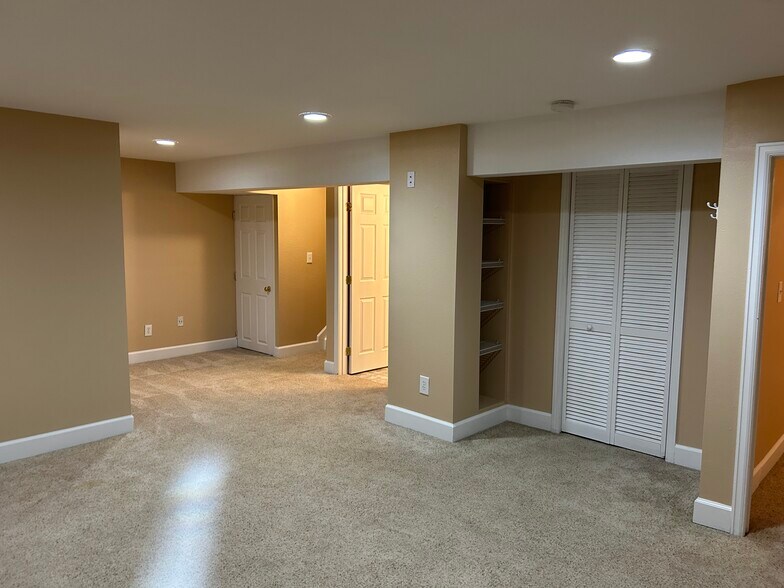 Basement rec room - 2863 S Xanadu Way
