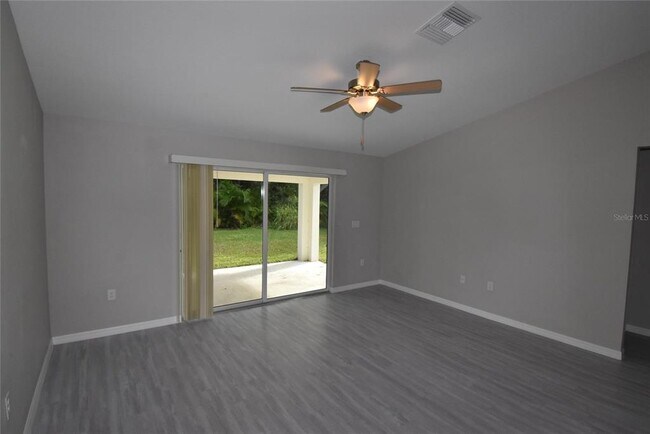 Building Photo - 212 Antis Dr