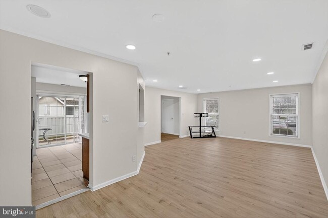 Building Photo - 1404 Wharton Rd