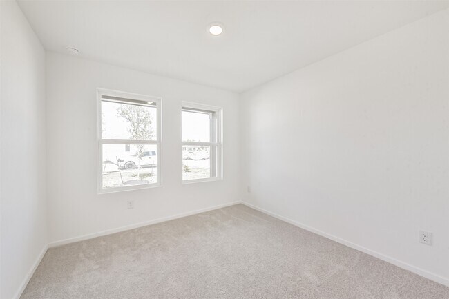 Building Photo - 710 Zuppino Ln